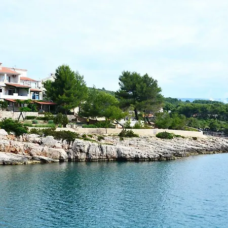 Blissful Bay - Classic Two Bedroom With Terrace Apartamento Vrboska