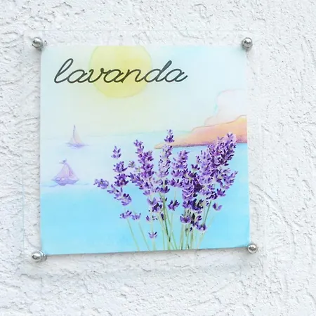 Blissful Bay - Classic Two Bedroom With Terrace *