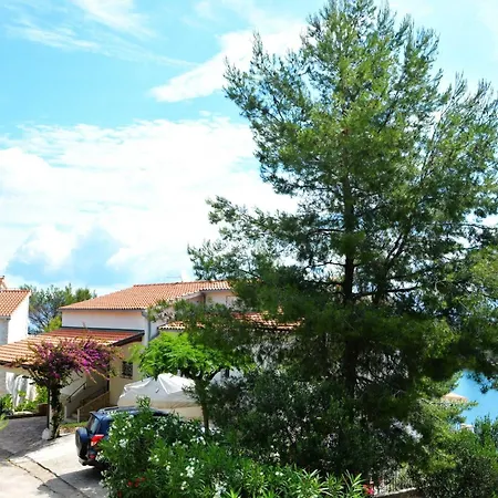 Blissful Bay - Classic Two Bedroom With Terrace